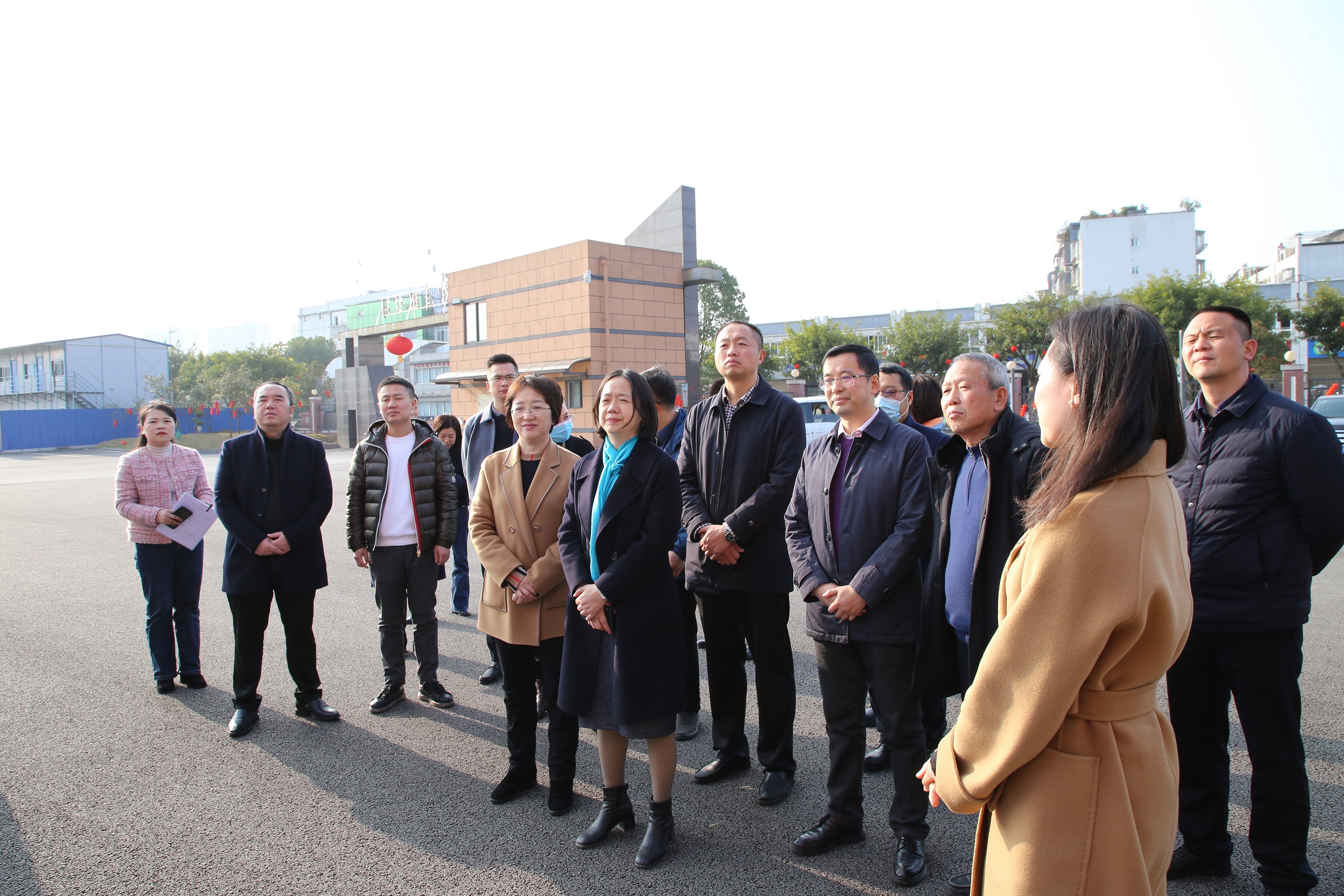瀘州市委常委、宣傳部部長、現代醫藥產業生態鏈鏈長徐利蒞臨天植中藥公司調研現代醫藥產業生態鏈工作